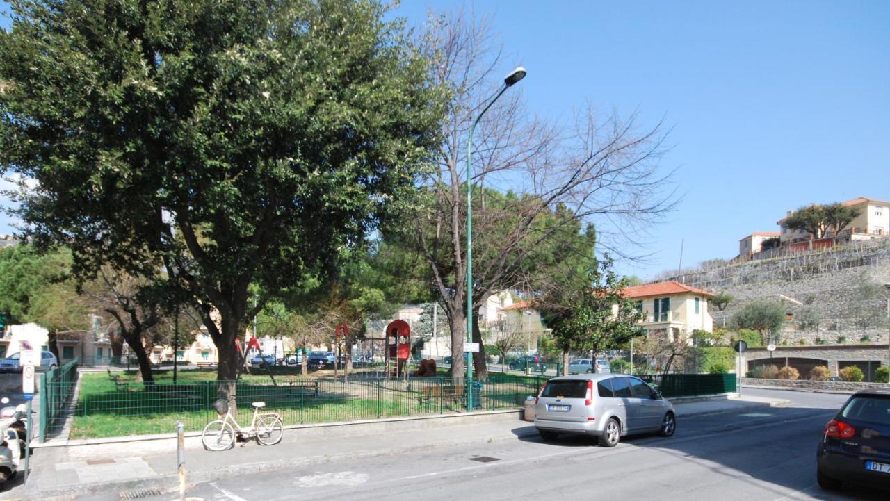Appartamenti Con Giardino E Posto Auto Per Famiglie Фінале-Лігуре Екстер'єр фото