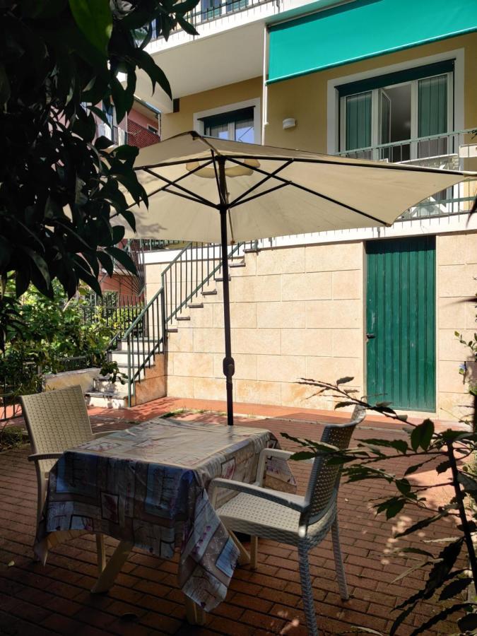 Appartamenti Con Giardino E Posto Auto Per Famiglie Фінале-Лігуре Екстер'єр фото